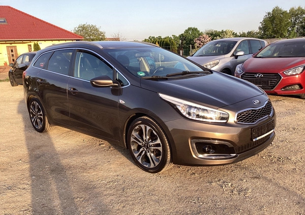 Kia Ceed cena 55900 przebieg: 98500, rok produkcji 2017 z Leszno małe 67
